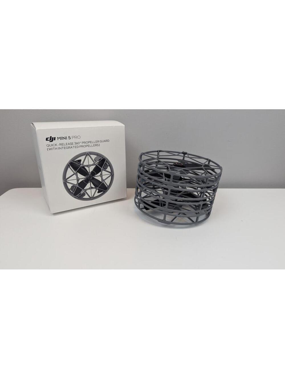 DJI Mini 5 Pro Quick-Release 360° Propeller Guard with Integrated Propellers